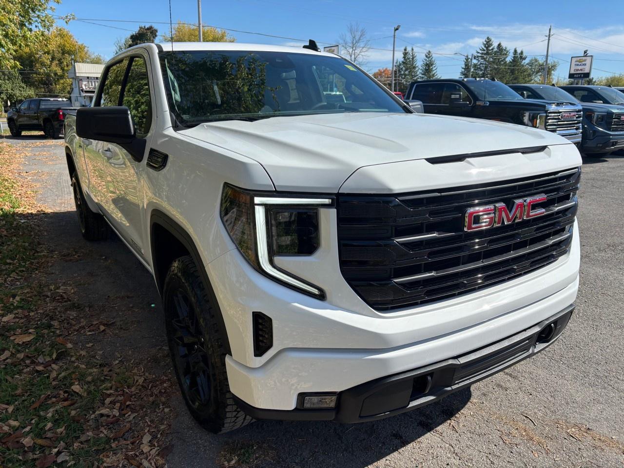 2026 GMC Sierra 1500 Crew Cab Standard Box 4-Wheel Drive Elevation Photo