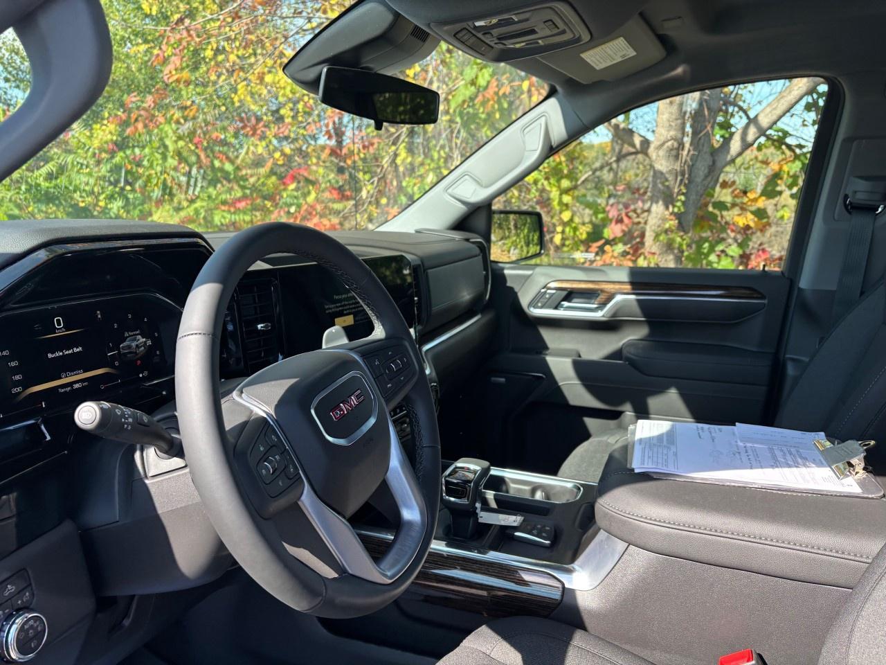 2026 GMC Sierra 1500 Crew Cab Standard Box 4-Wheel Drive Elevation Photo3