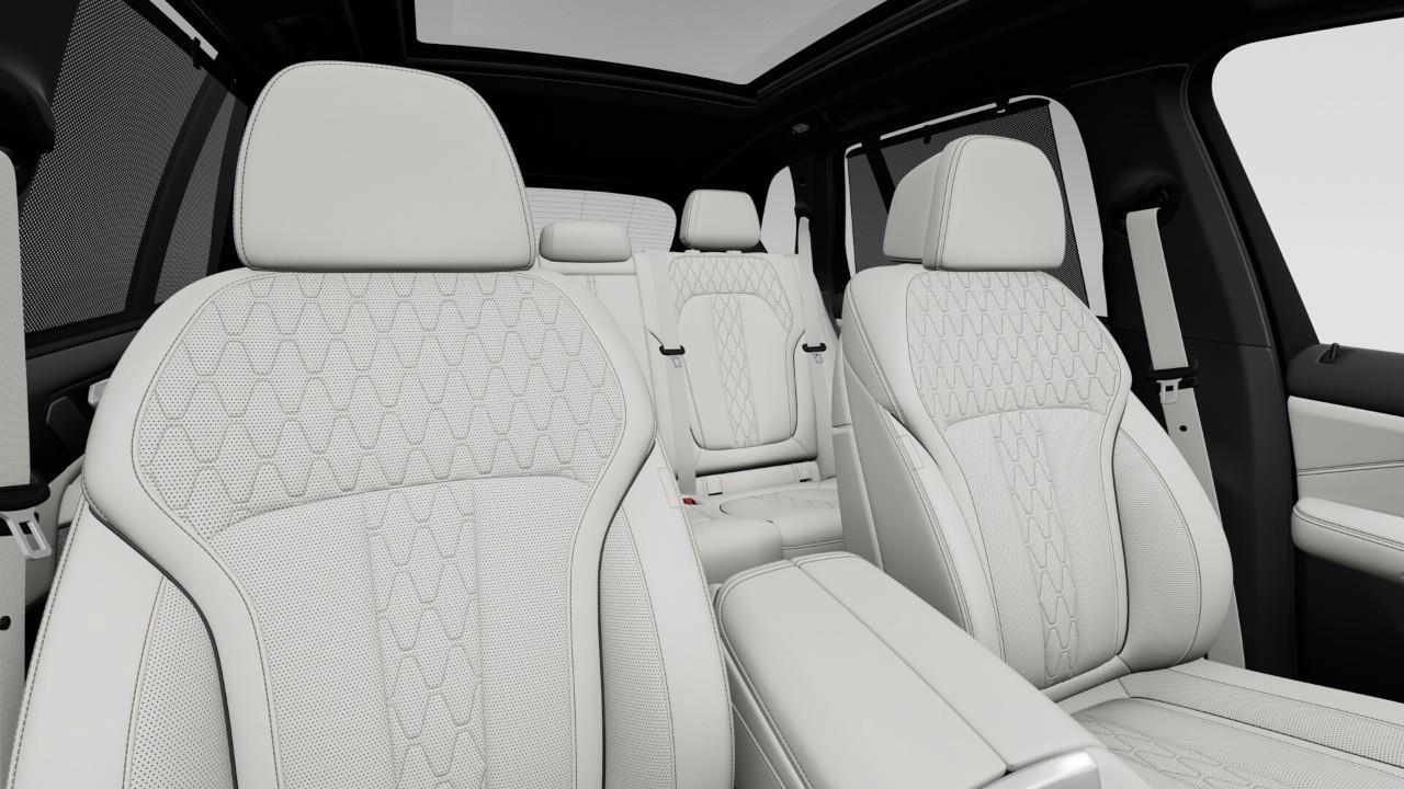 2026 BMW X5 M60i xDrive 4dr All-Wheel Drive Sports Activity Vehicle Photo