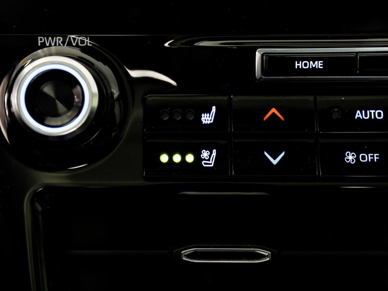 2021 Toyota Highlander Hybrid  Photo