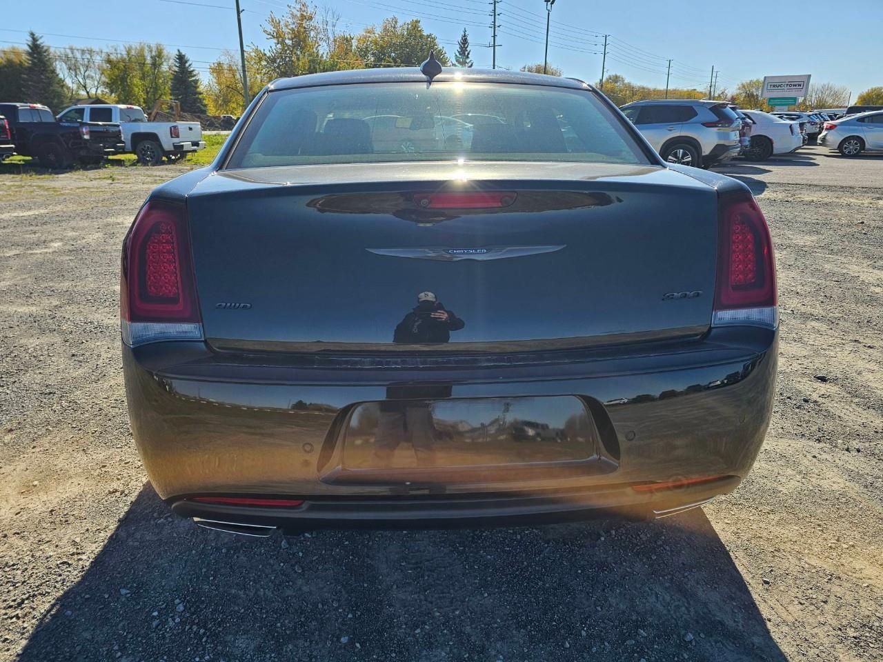 2023 Chrysler 300 Touring-L 4dr All-Wheel Drive Sedan Photo