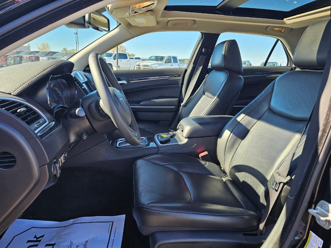 2023 Chrysler 300 Touring-L 4dr All-Wheel Drive Sedan Photo