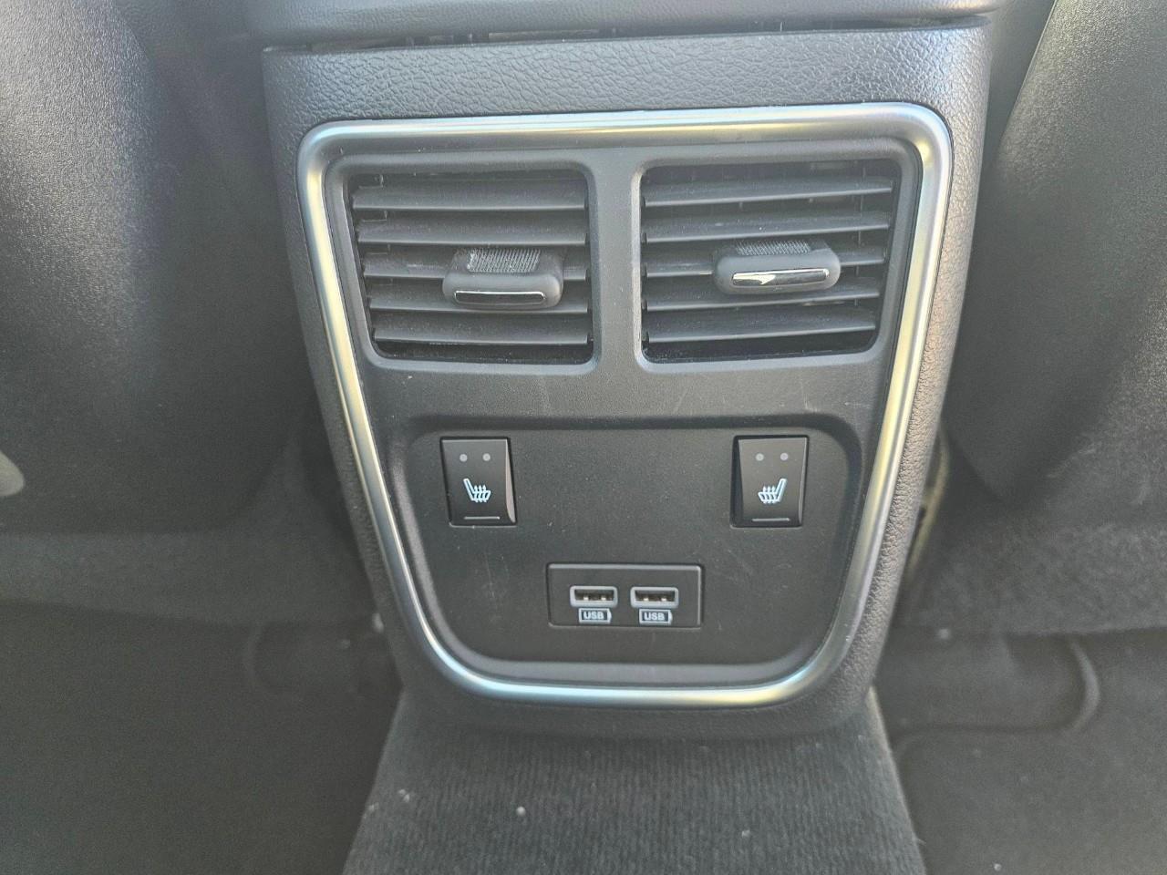 2023 Chrysler 300 Touring-L 4dr All-Wheel Drive Sedan Photo