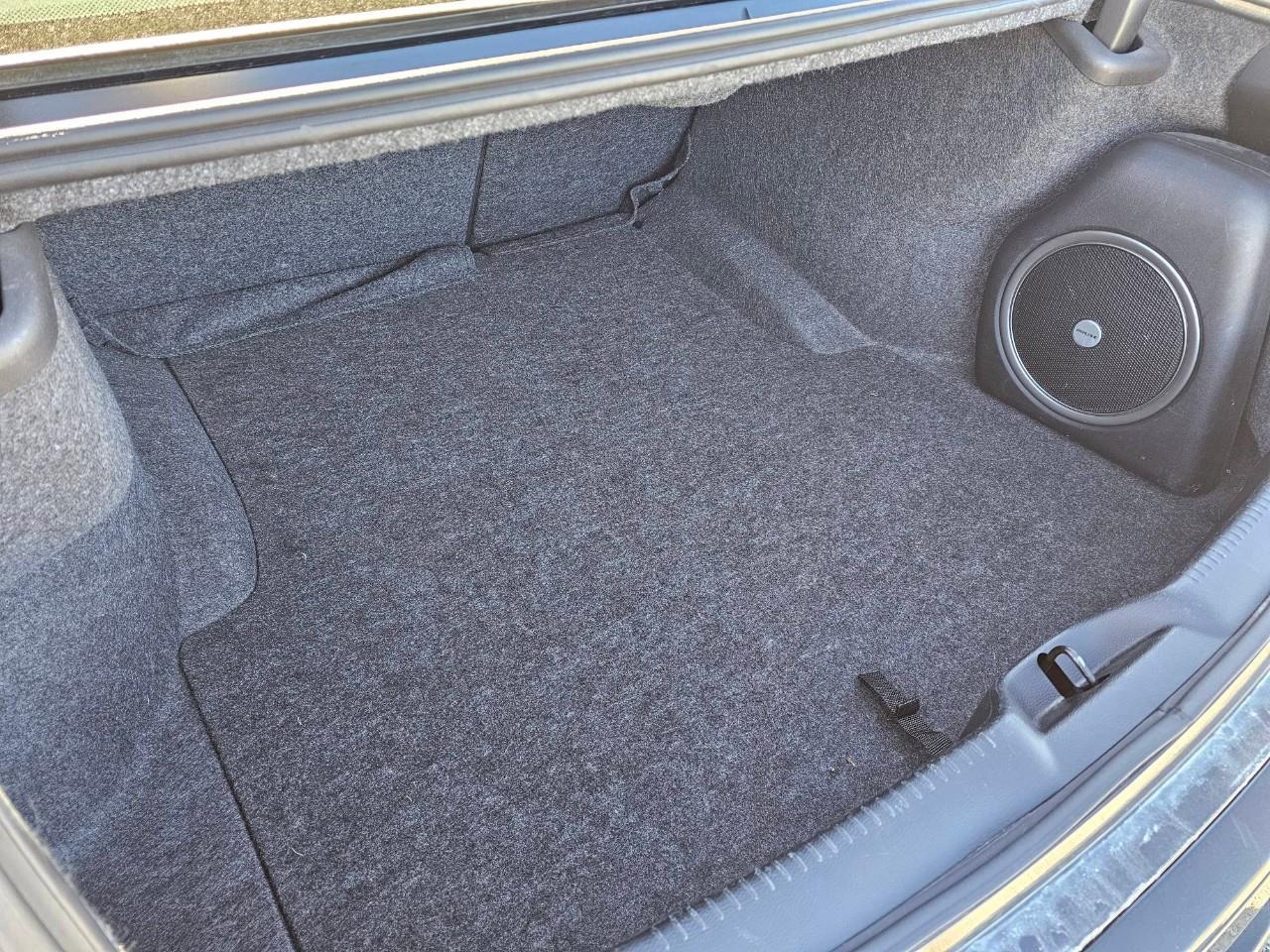 2023 Chrysler 300 Touring-L 4dr All-Wheel Drive Sedan Photo