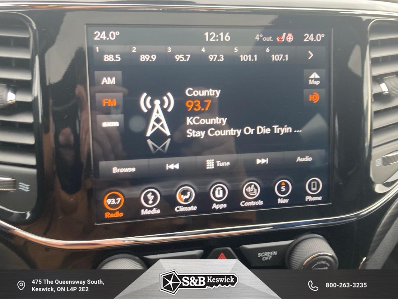 2019 Jeep Grand Cherokee Laredo 4dr 4x4 Photo