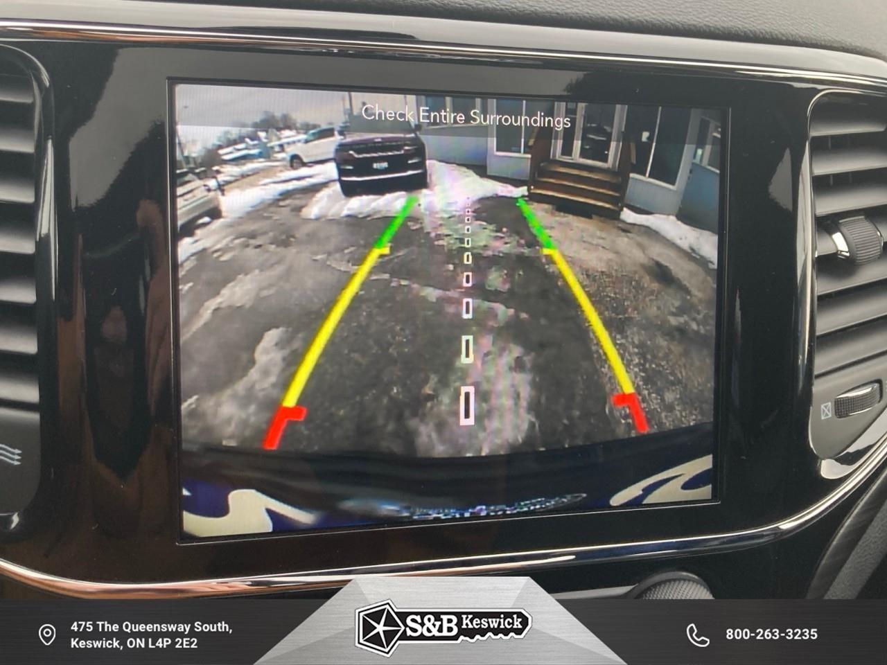 2019 Jeep Grand Cherokee Laredo 4dr 4x4 Photo