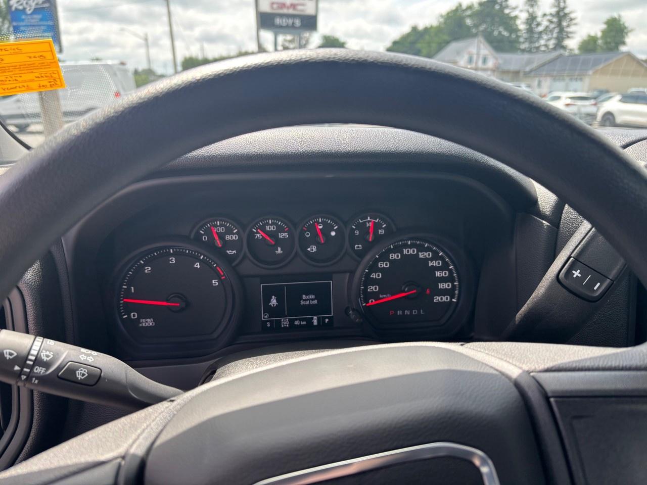 2025 GMC SIERRA 2500HD 4WD Regular Cab Long Box Pro Photo