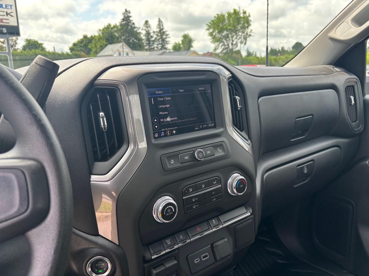 2025 GMC SIERRA 2500HD 4WD Regular Cab Long Box Pro Photo