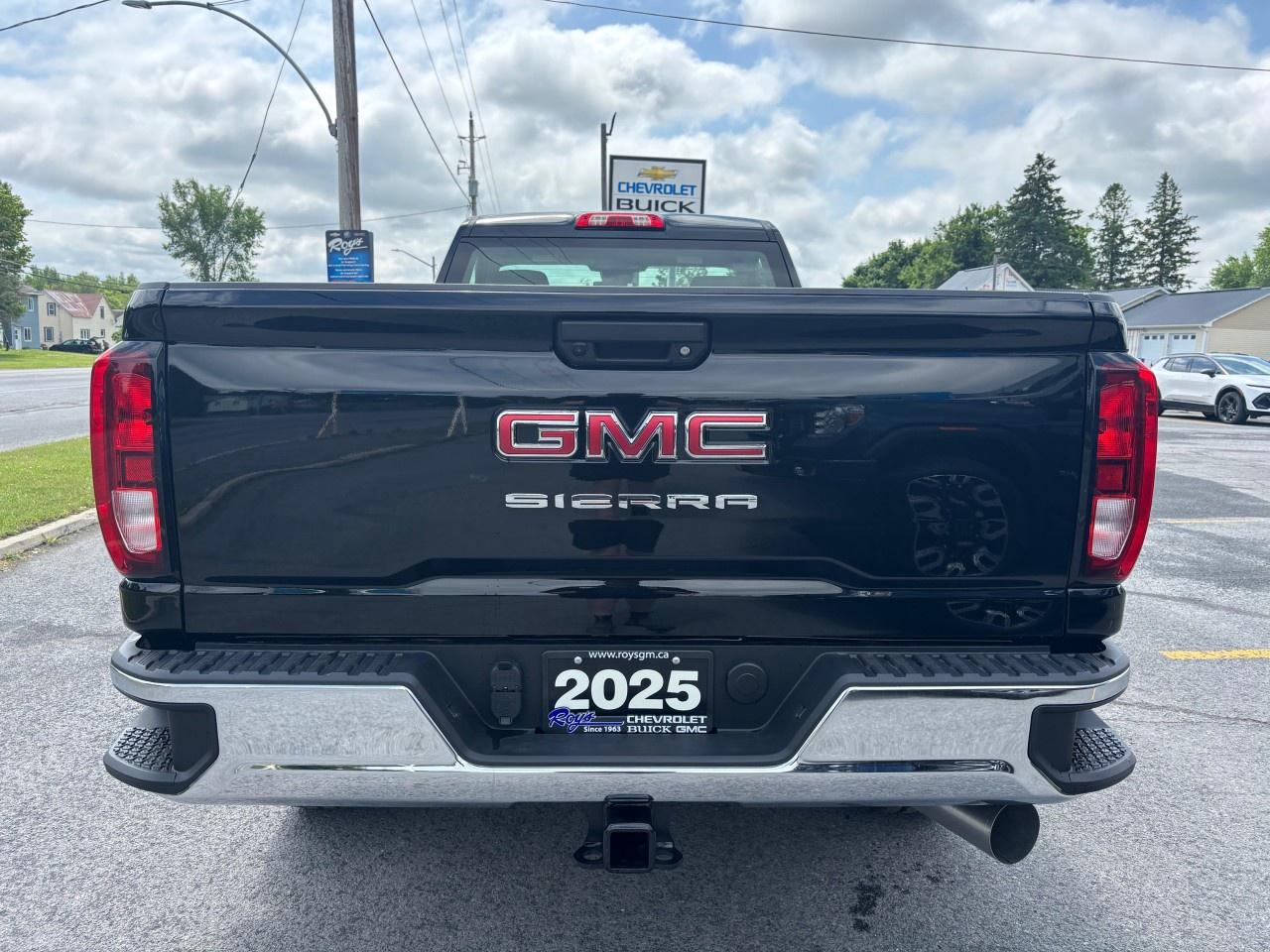 2025 GMC SIERRA 2500HD 4WD Regular Cab Long Box Pro Photo