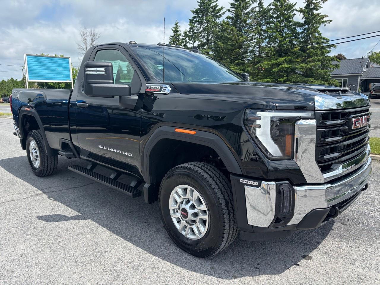 2025 GMC SIERRA 2500HD 4WD Regular Cab Long Box Pro Photo