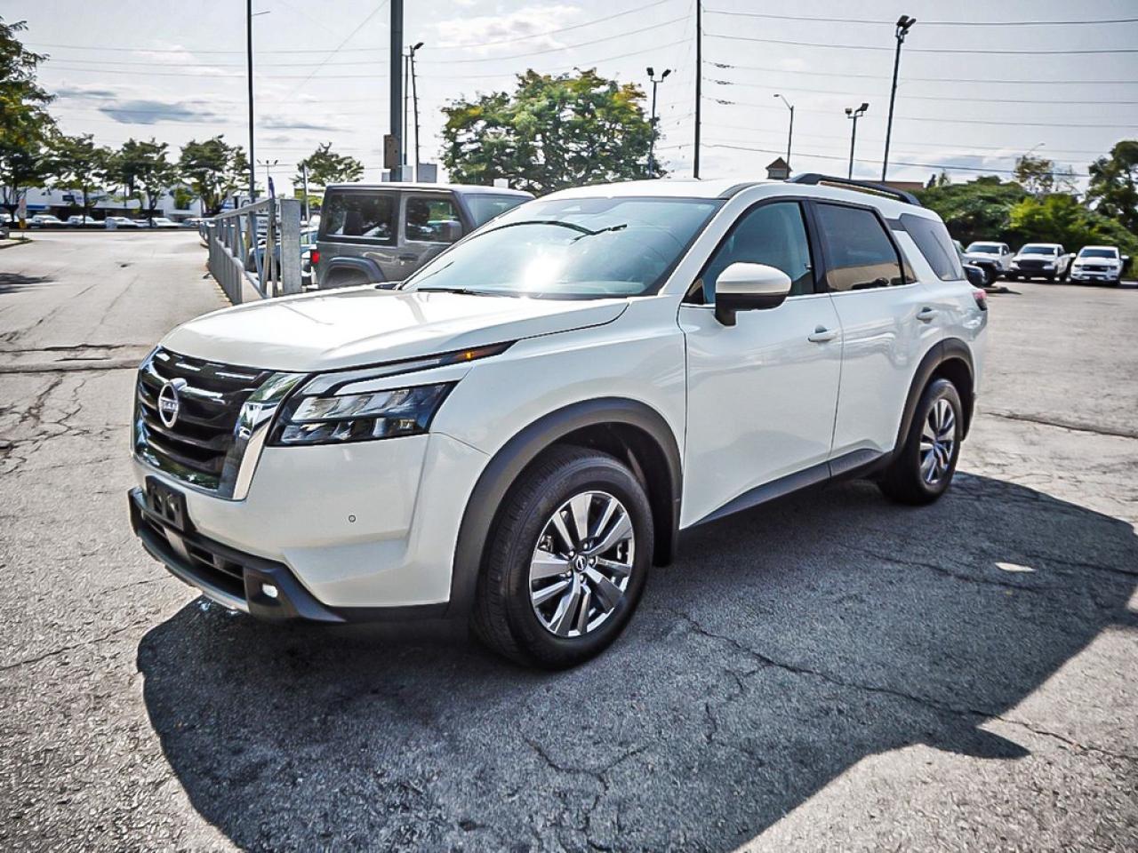 2024 Nissan Pathfinder  Photo