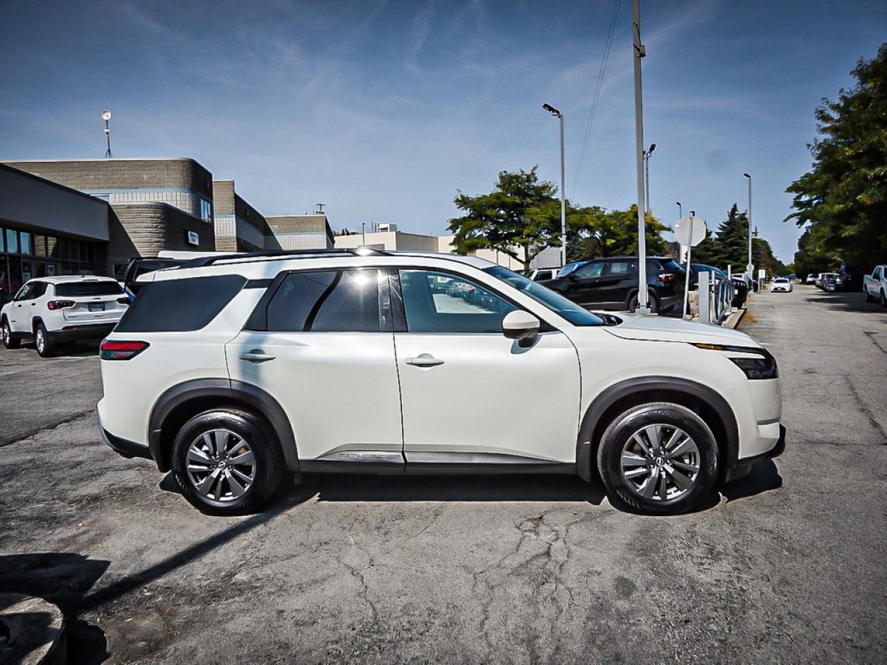 2024 Nissan Pathfinder  Photo