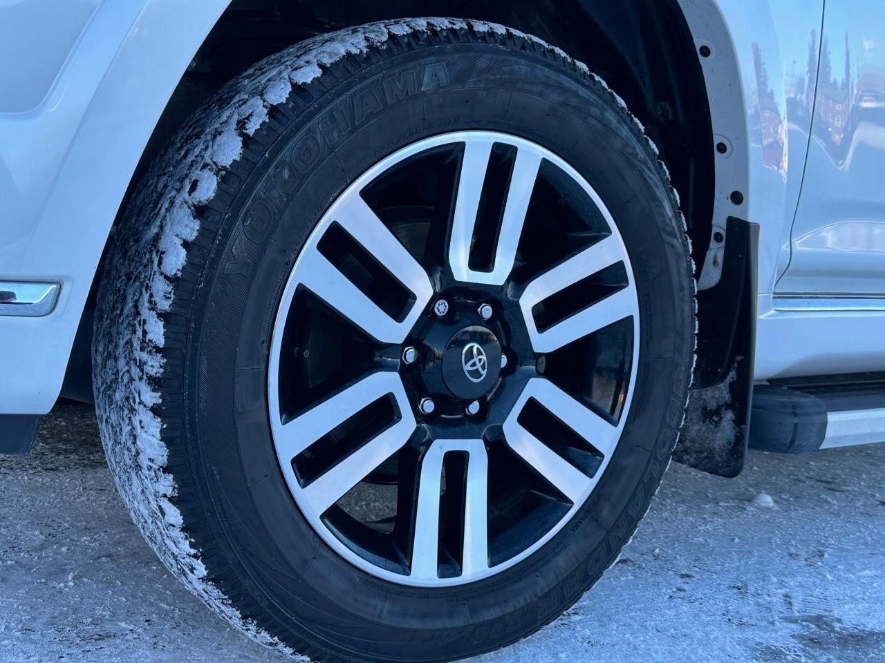 2024 Toyota 4Runner Base 4dr 4x4 Photo