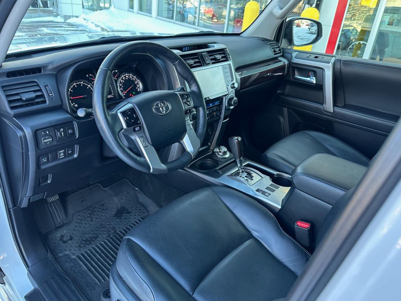 2024 Toyota 4Runner Base 4dr 4x4 Photo