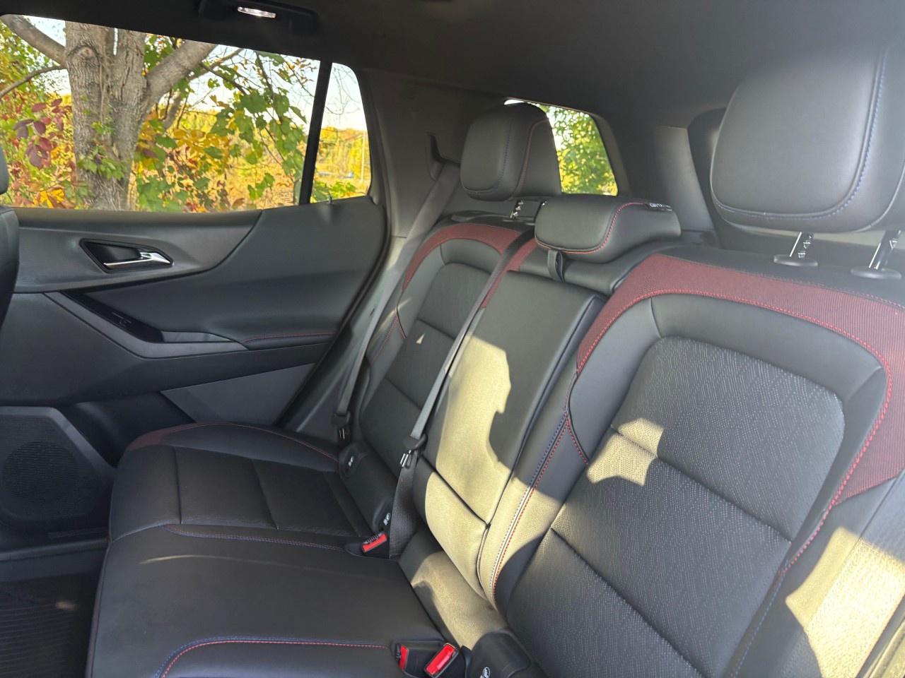 2026 Chevrolet Equinox AWD RS Photo