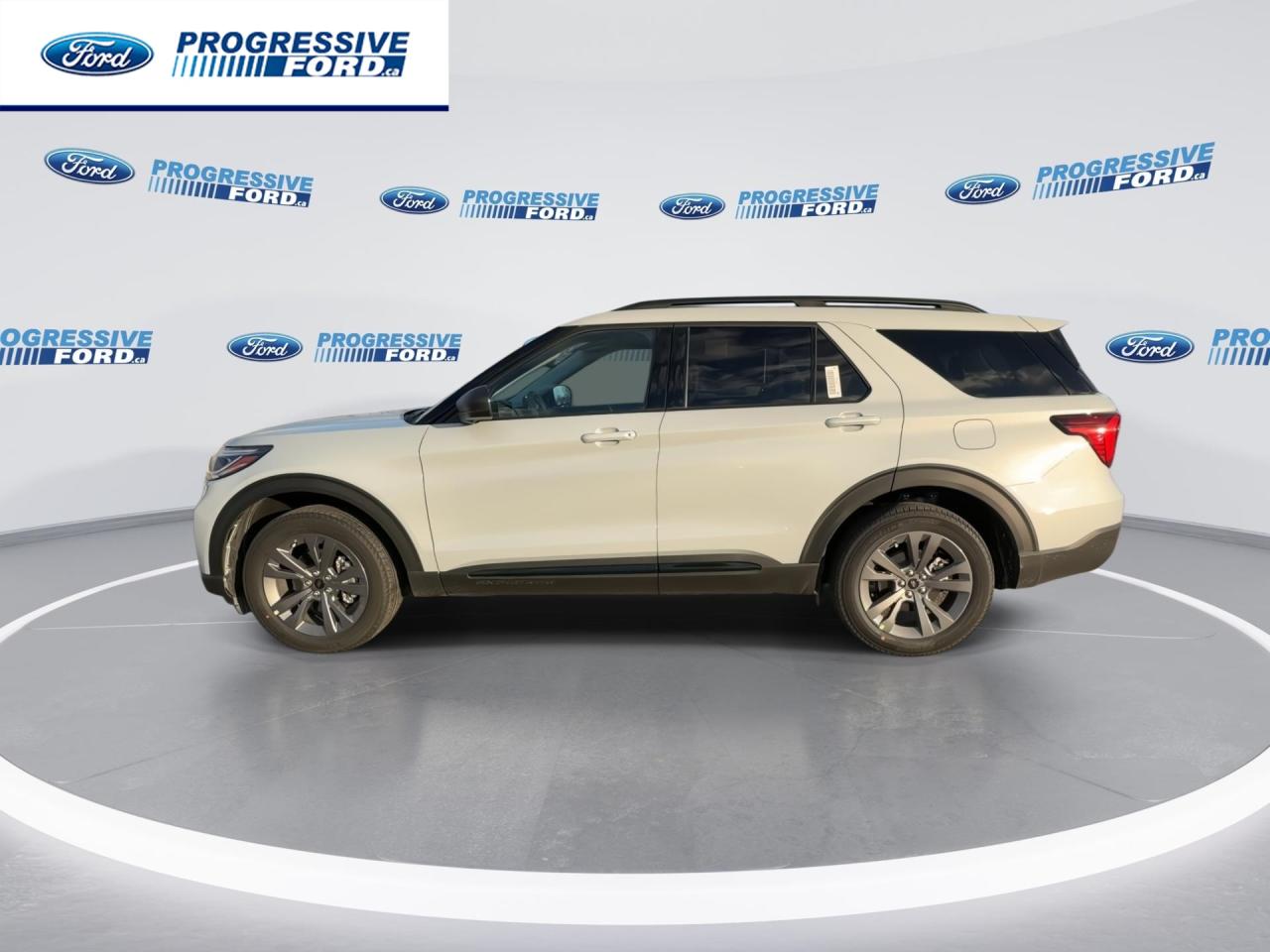 2026 Ford Explorer Active 4dr 4x4 Photo4
