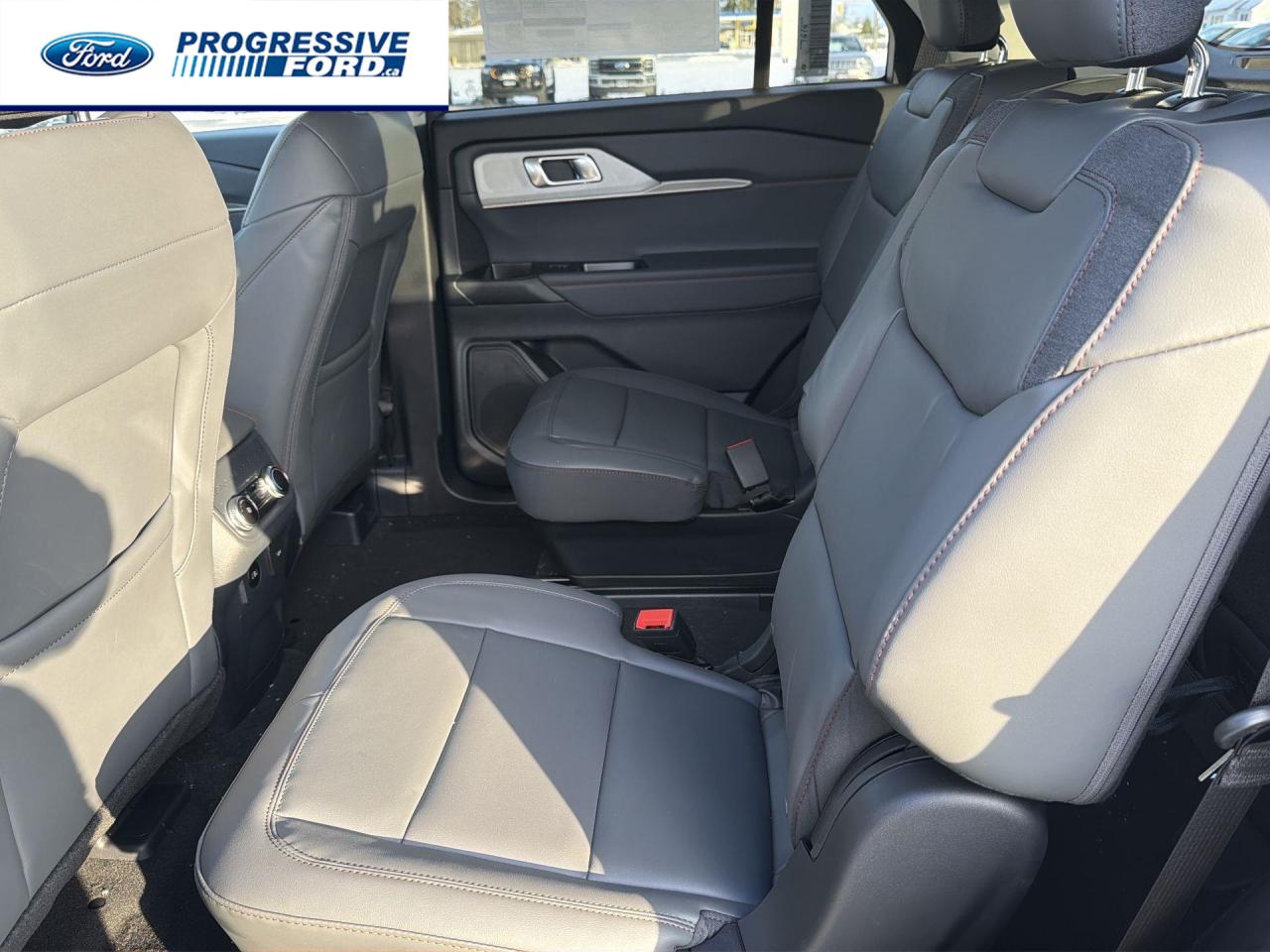 2026 Ford Explorer Active 4dr 4x4 Photo