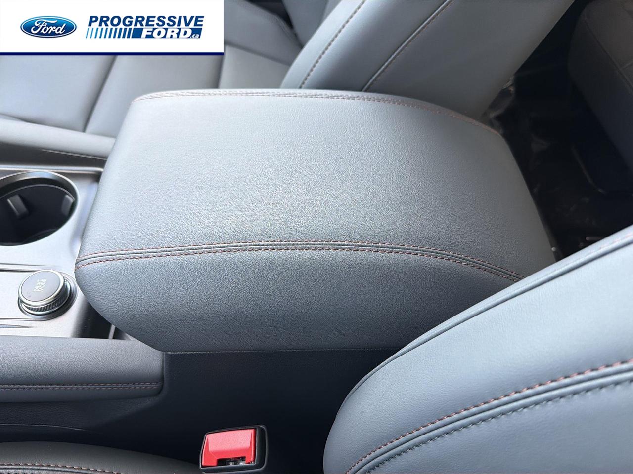 2026 Ford Explorer Active 4dr 4x4 Photo