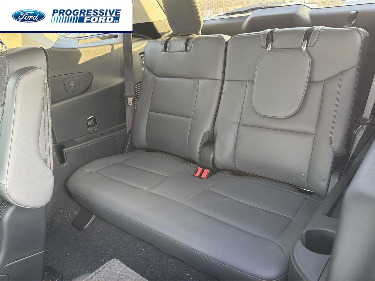 2026 Ford Explorer Active 4dr 4x4 Photo