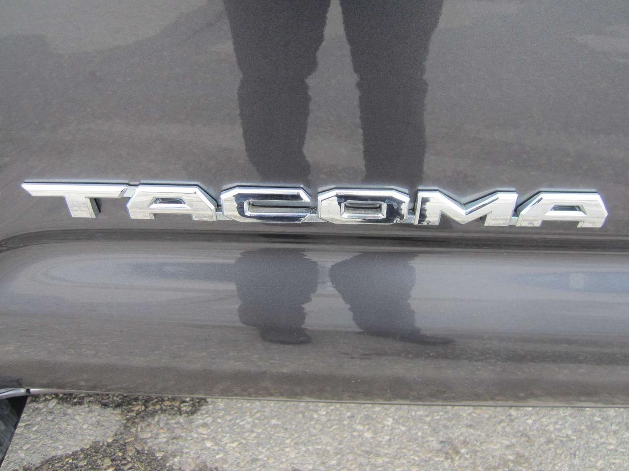 2021 Toyota Tacoma 4x4 Double Cab Auto NO ACCIDENTS Photo