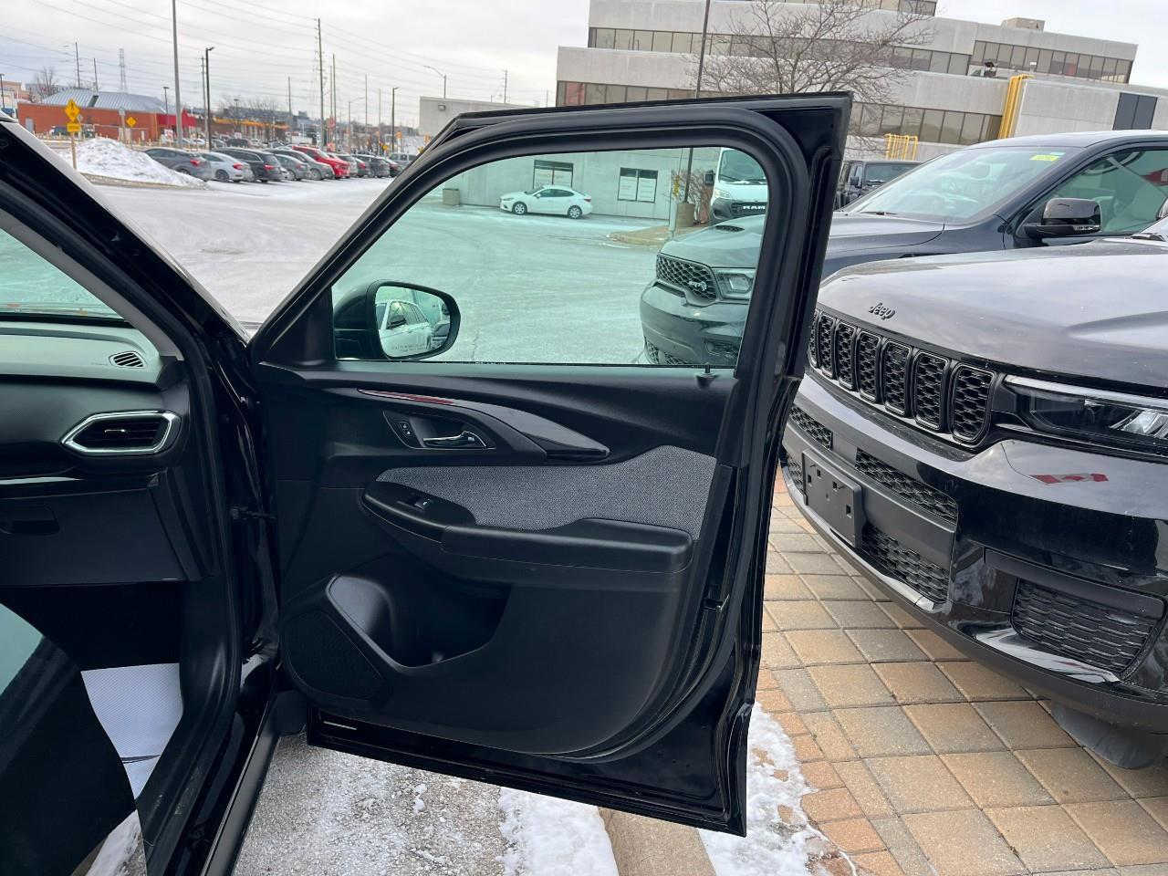 2021 Chevrolet TrailBlazer LT All-Wheel Drive Photo