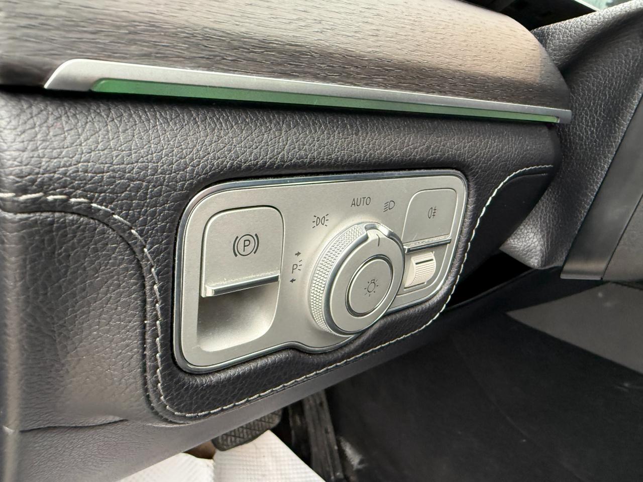 2020 Mercedes-Benz GLE 450 Base GLE 450 4dr 4MATIC Sport Utility Photo