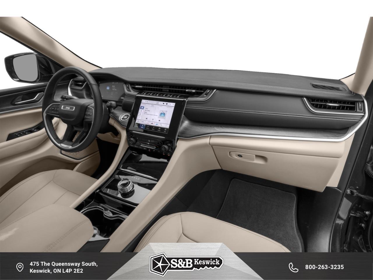 2025 Jeep Grand Cherokee Laredo 4dr 4x4 Photo