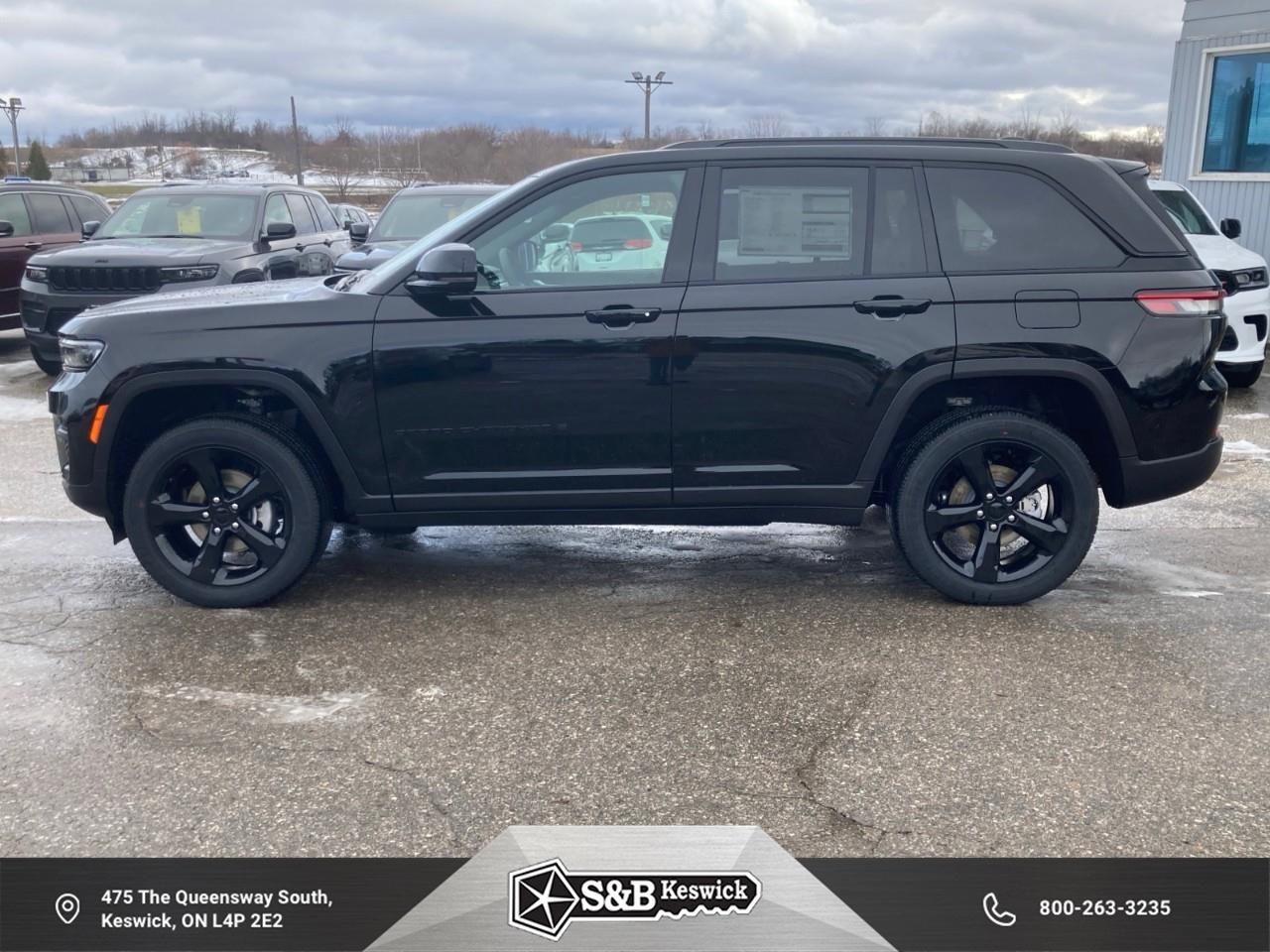 2025 Jeep Grand Cherokee Laredo 4dr 4x4 Photo