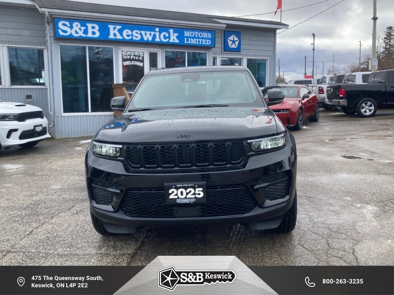 2025 Jeep Grand Cherokee Laredo 4dr 4x4 Photo