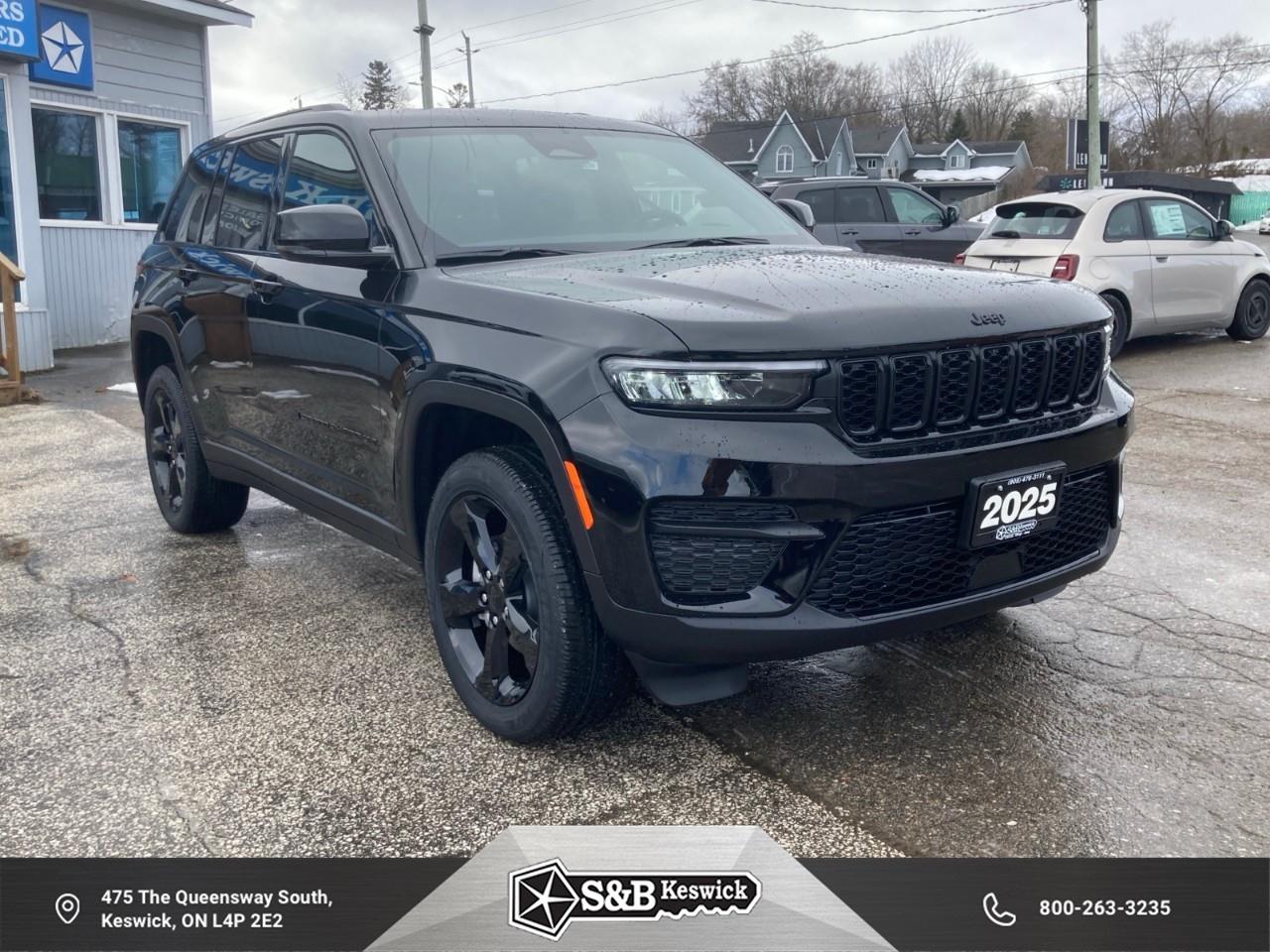 2025 Jeep Grand Cherokee Laredo 4dr 4x4 Photo