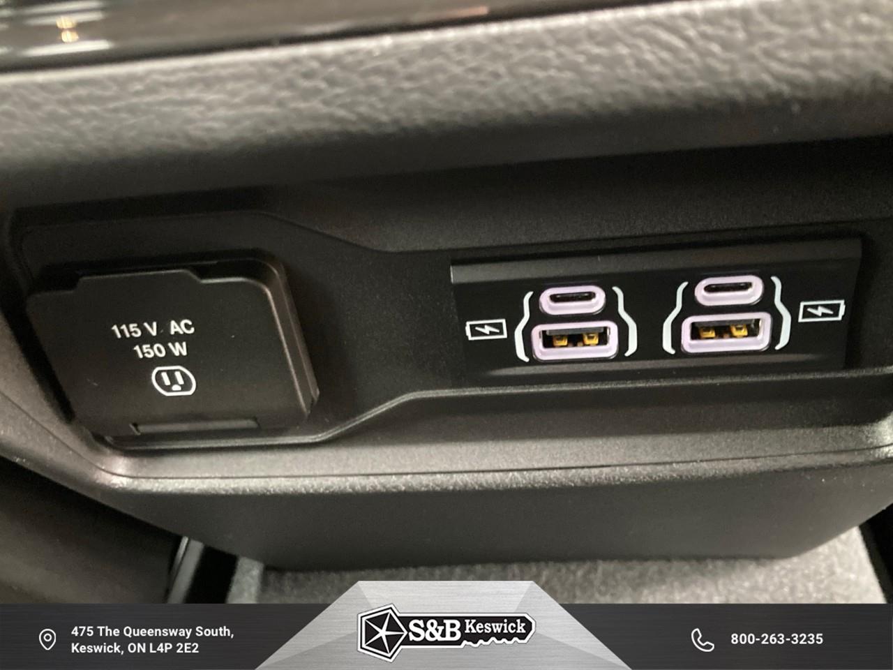 2025 Jeep Grand Cherokee Laredo 4dr 4x4 Photo