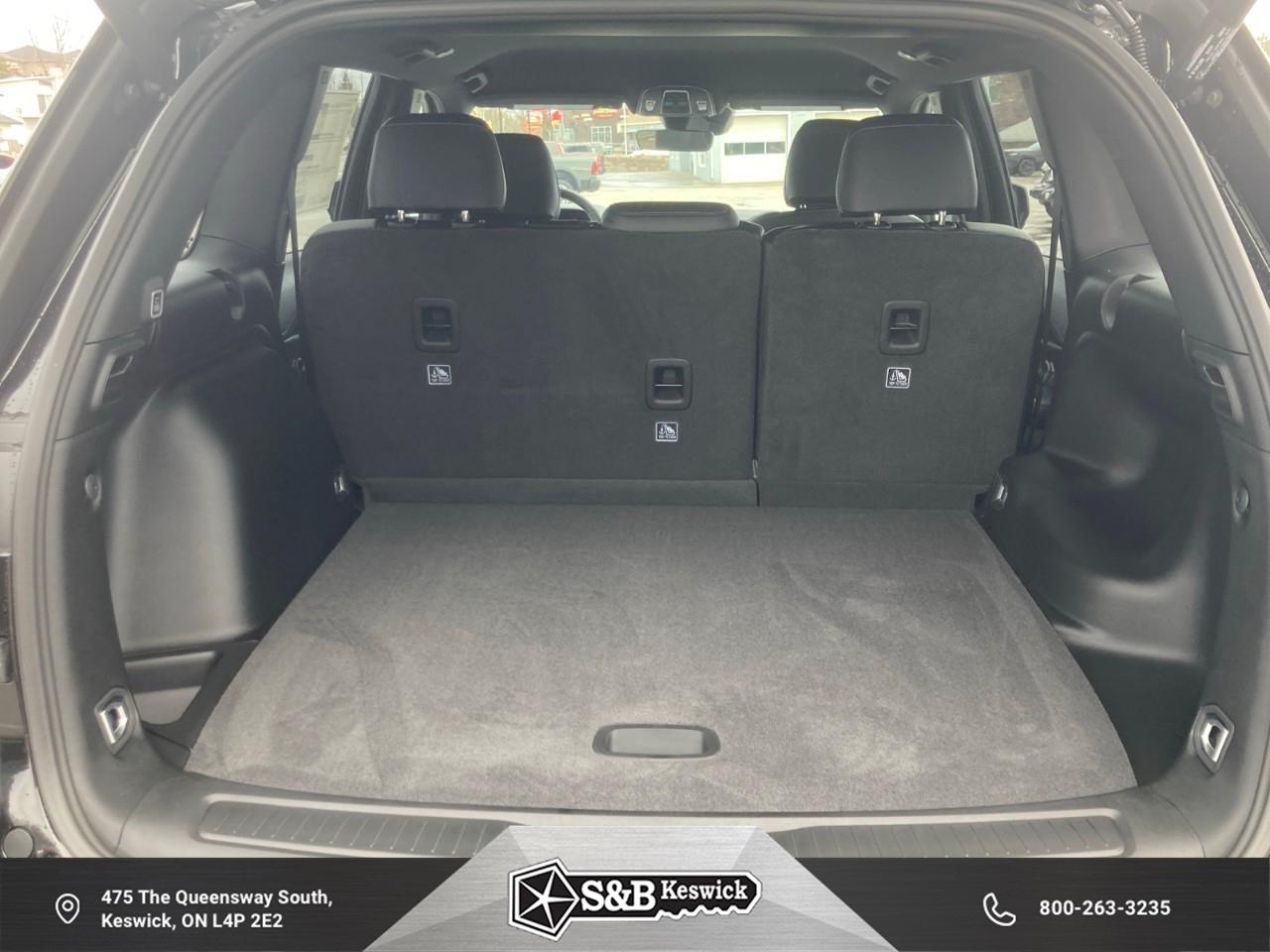 2025 Jeep Grand Cherokee Laredo 4dr 4x4 Photo