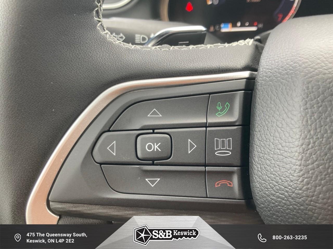 2025 Jeep Grand Cherokee Laredo 4dr 4x4 Photo