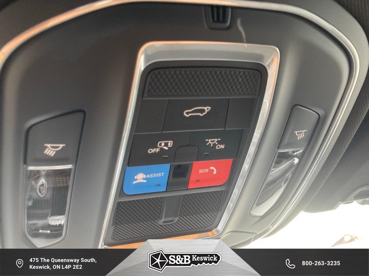 2025 Jeep Grand Cherokee Laredo 4dr 4x4 Photo