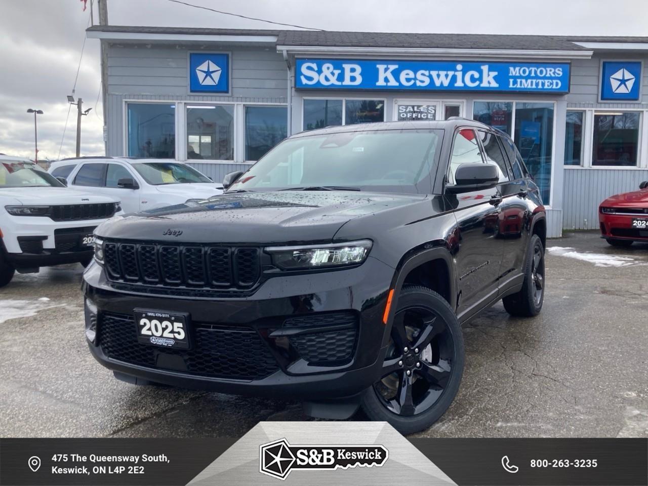 2025 Jeep Grand Cherokee Laredo 4dr 4x4 Photo