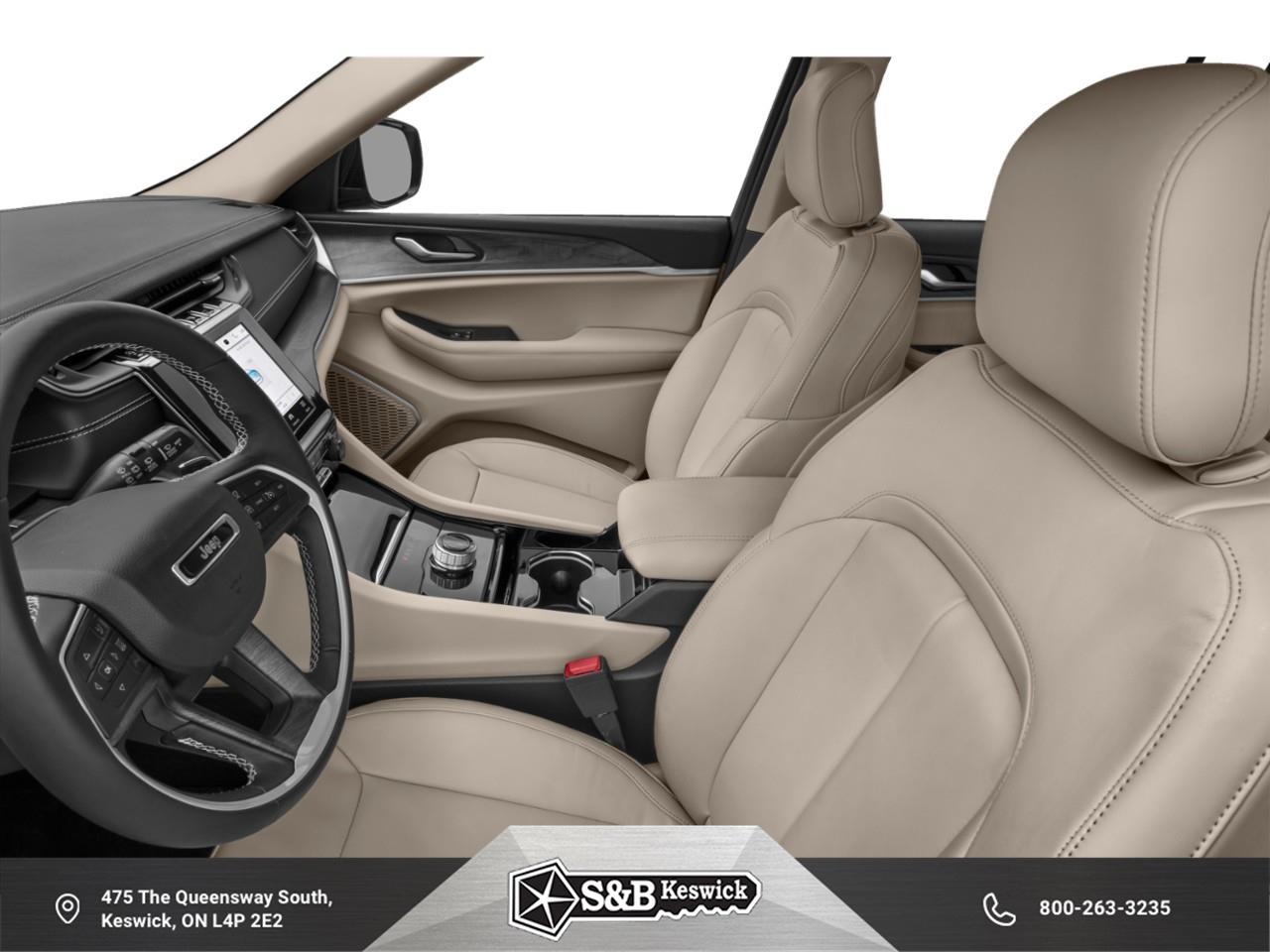 2025 Jeep Grand Cherokee Laredo 4dr 4x4 Photo