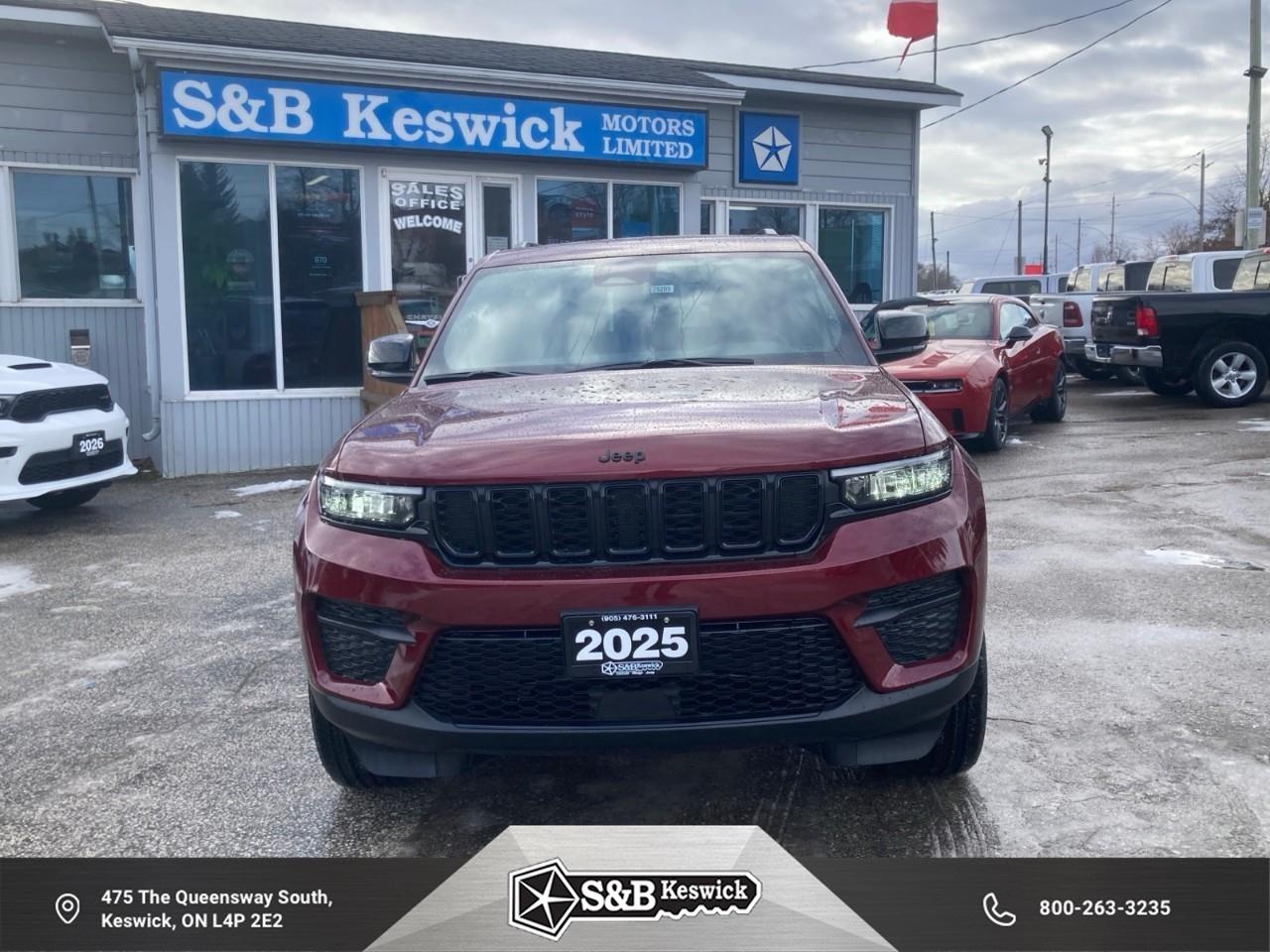 2025 Jeep Grand Cherokee Laredo 4dr 4x4 Photo