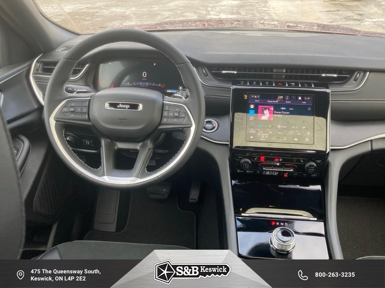 2025 Jeep Grand Cherokee Laredo 4dr 4x4 Photo