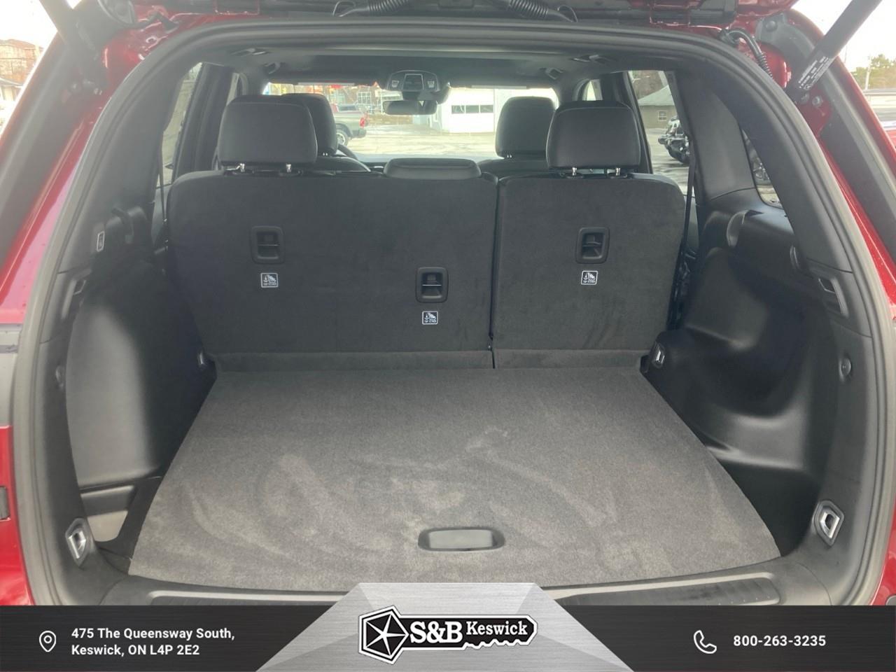 2025 Jeep Grand Cherokee Laredo 4dr 4x4 Photo