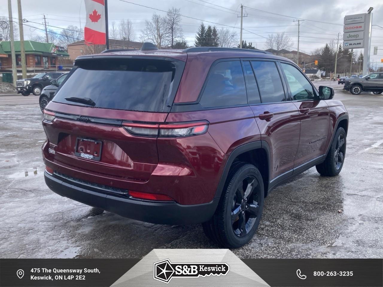 2025 Jeep Grand Cherokee Laredo 4dr 4x4 Photo4