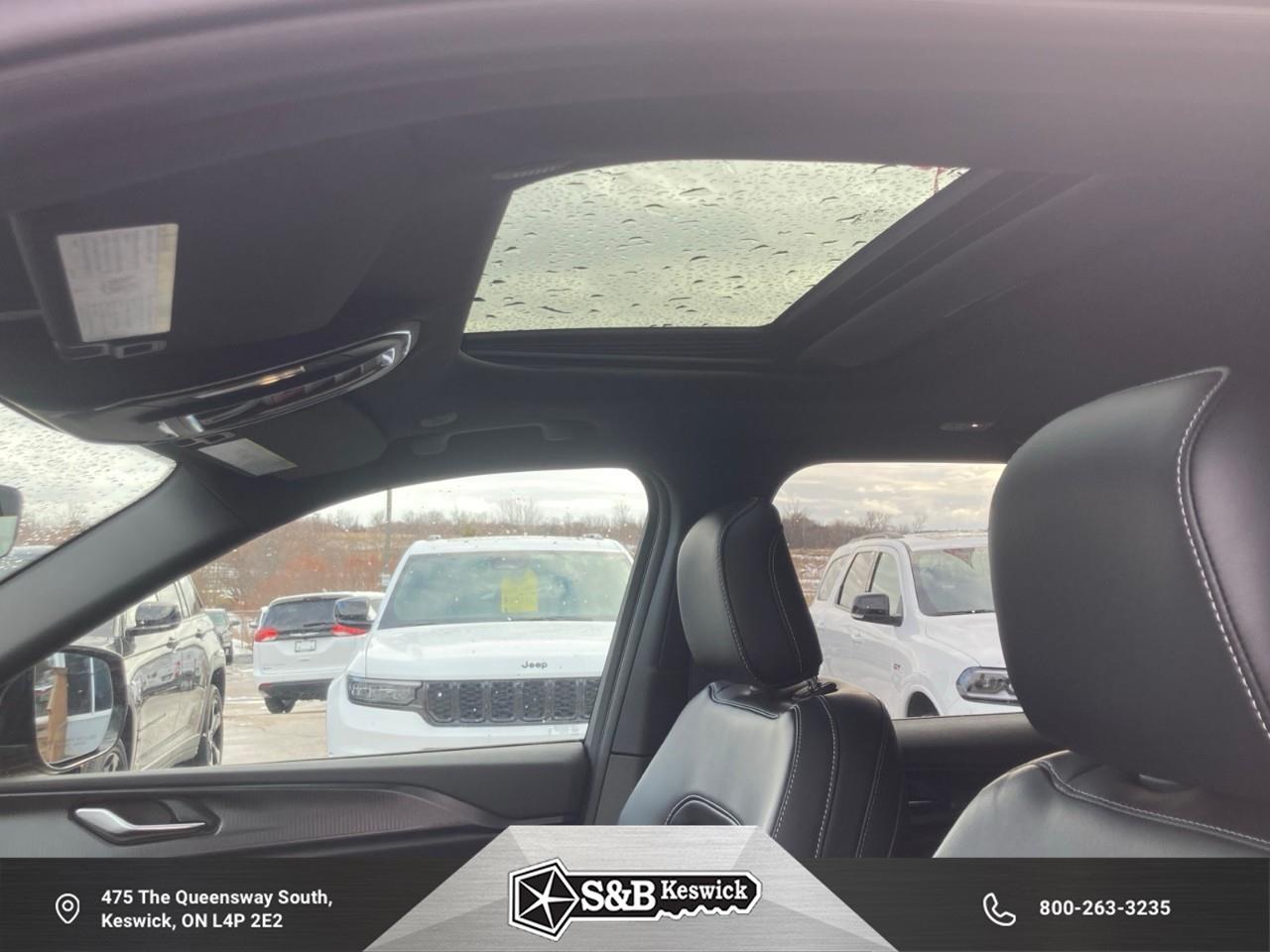 2025 Jeep Grand Cherokee Laredo 4dr 4x4 Photo