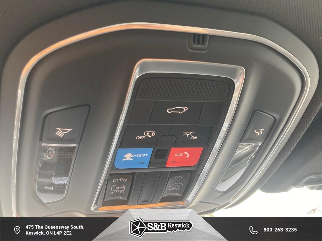2025 Jeep Grand Cherokee Laredo 4dr 4x4 Photo