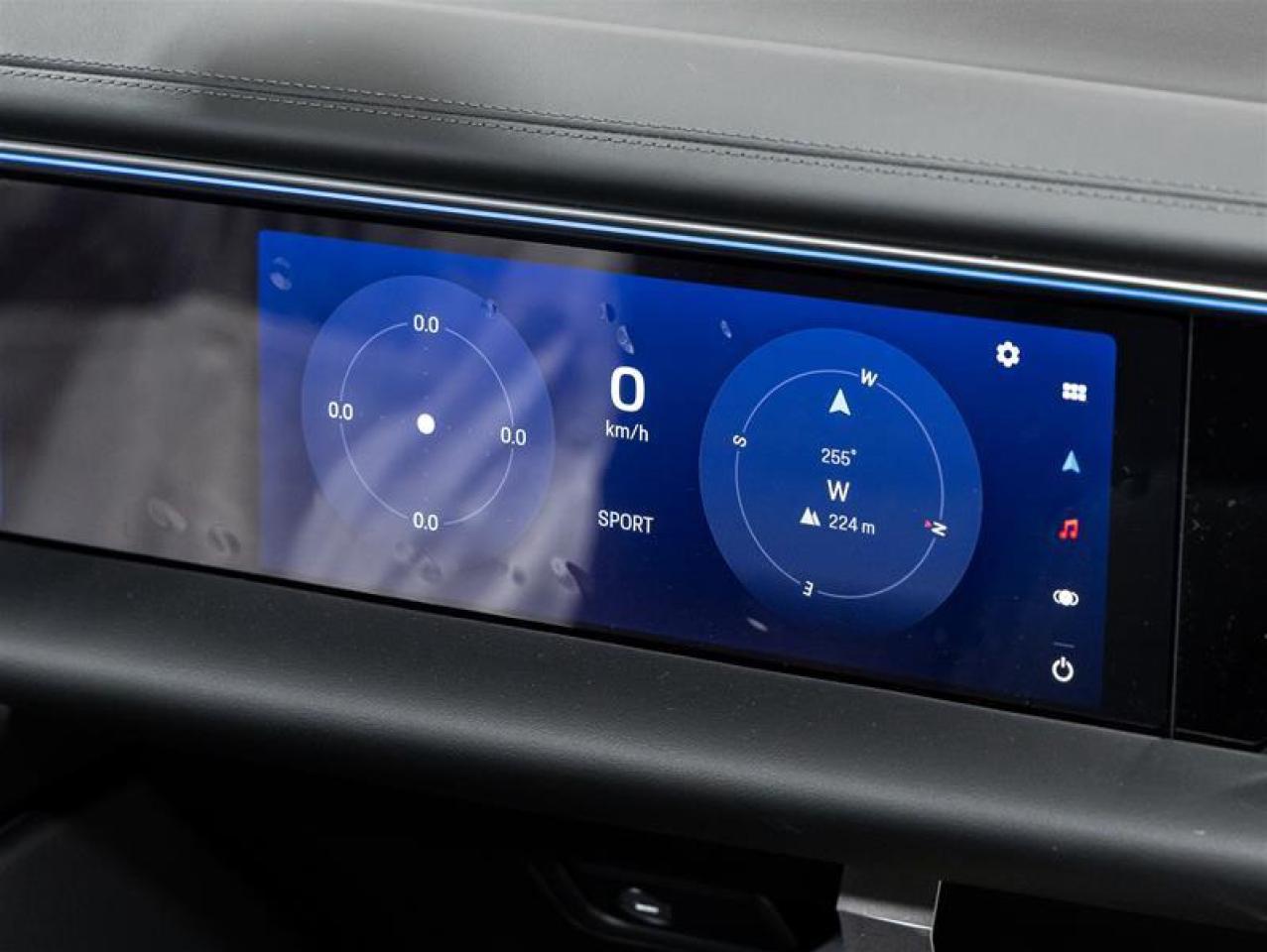 2024 Porsche Macan  Photo