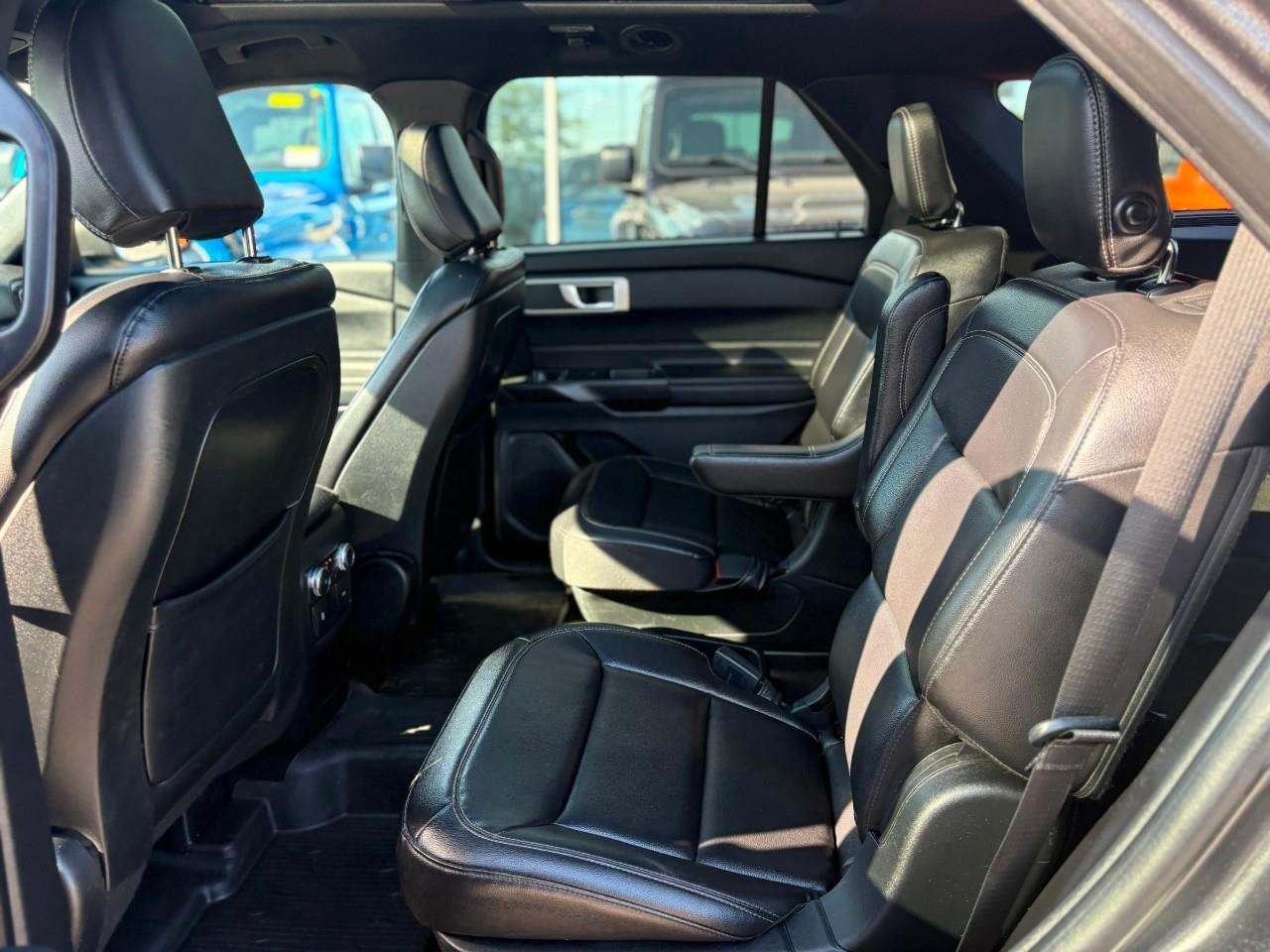 2020 Ford Explorer XLT 4DR 4X4 Photo