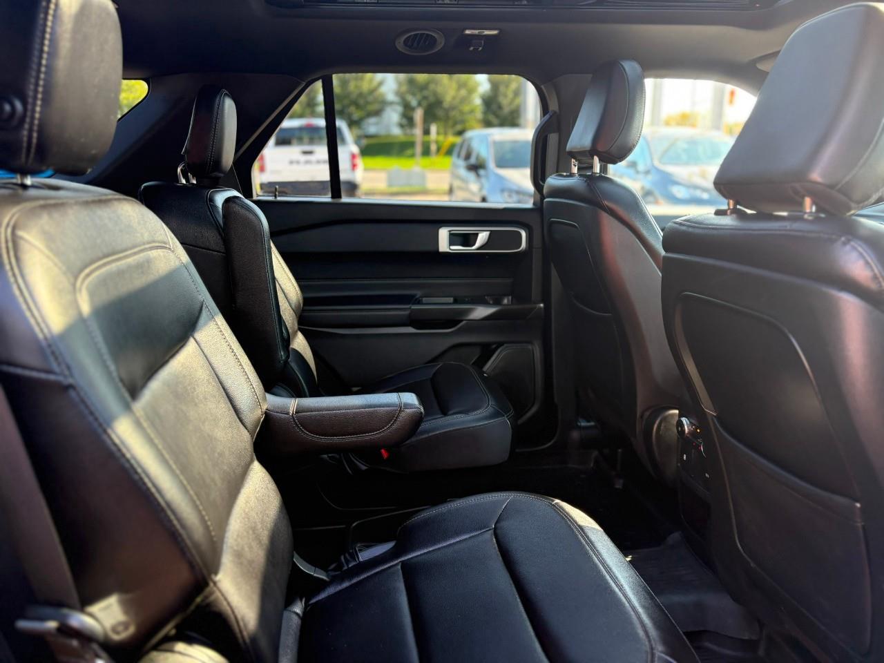 2020 Ford Explorer XLT 4DR 4X4 Photo