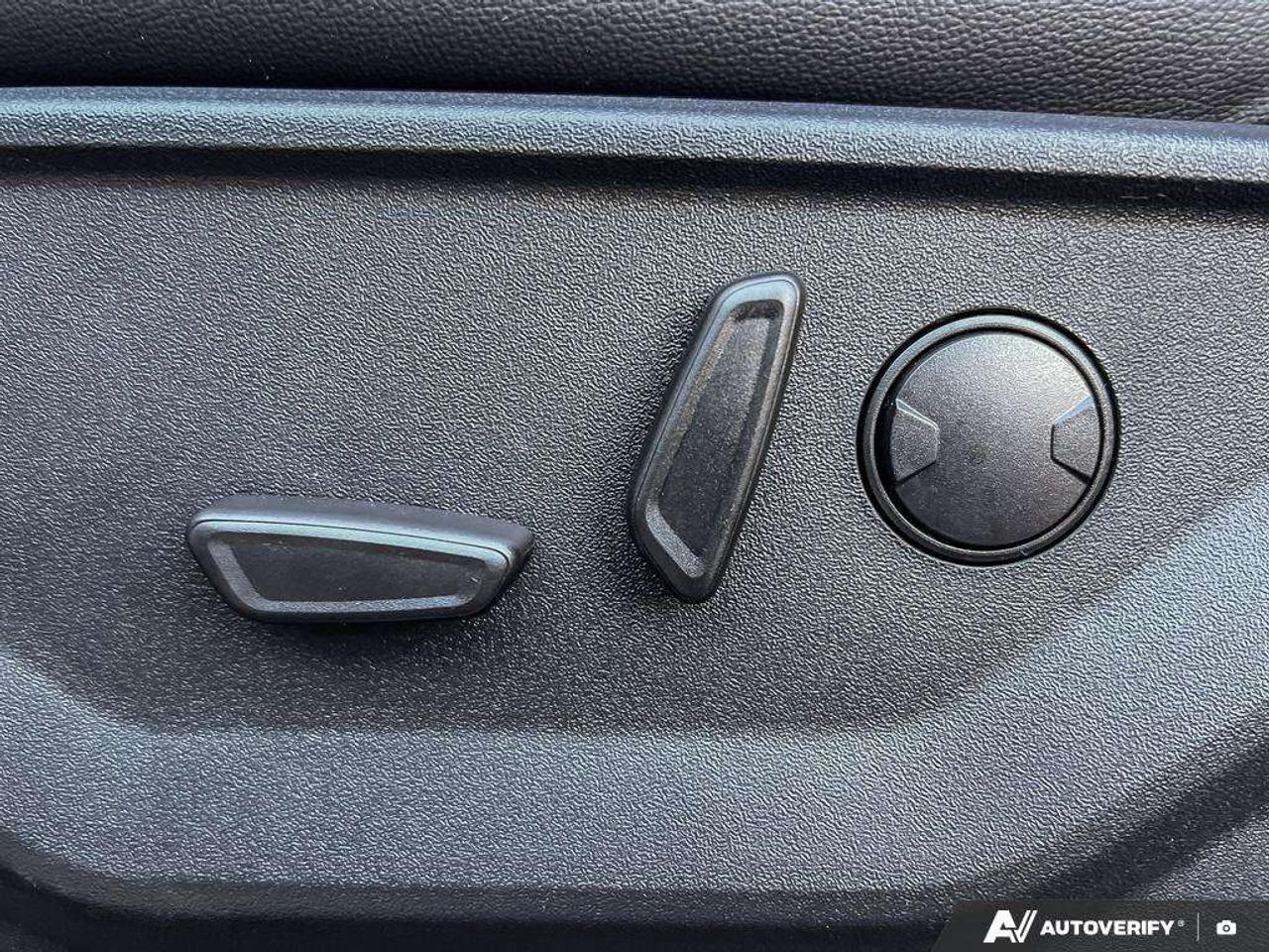 2025 Ford F-150 XLT   Demo Unit   MOONROOF   TRLR HITCH CLASS IV Photo
