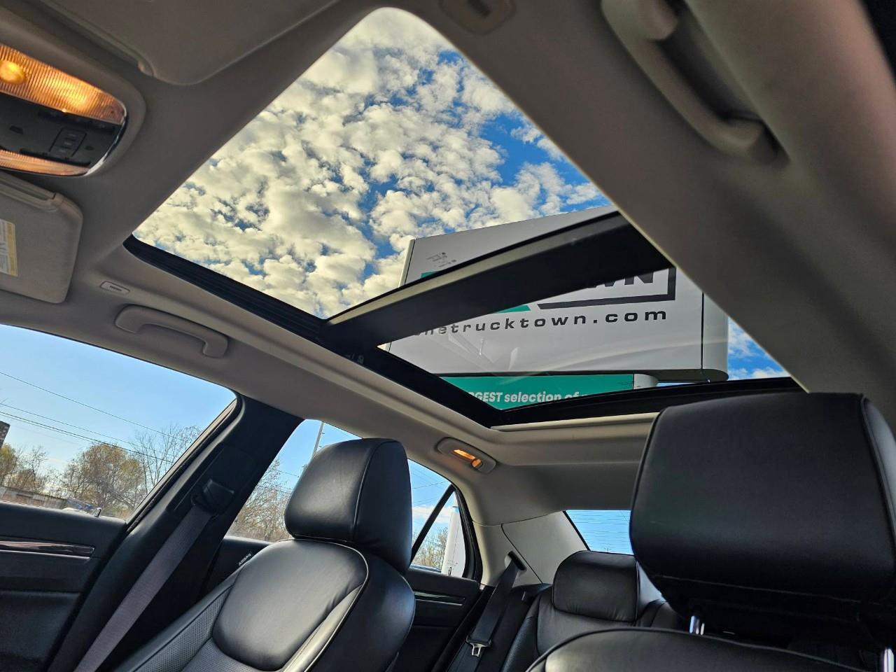 2023 Chrysler 300 Touring-L 4dr All-Wheel Drive Sedan Photo