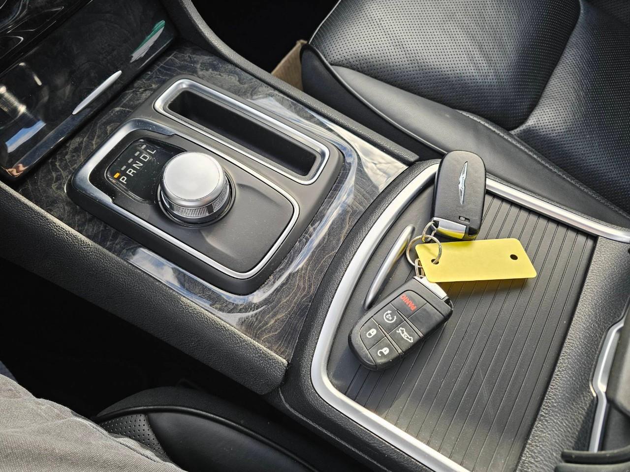 2023 Chrysler 300 Touring-L 4dr All-Wheel Drive Sedan Photo