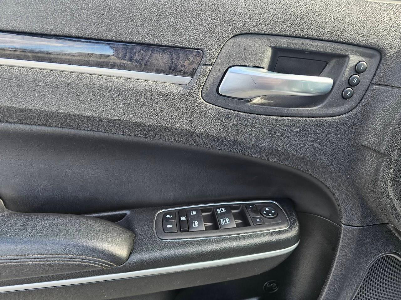 2023 Chrysler 300 Touring-L 4dr All-Wheel Drive Sedan Photo