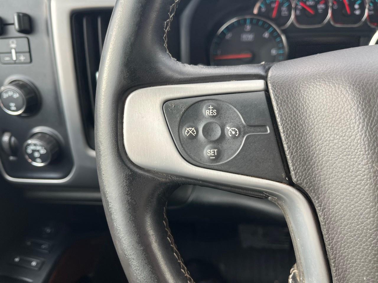 2017 GMC SIERRA 2500HD 4WD Double Cab Standard Box SLE Photo